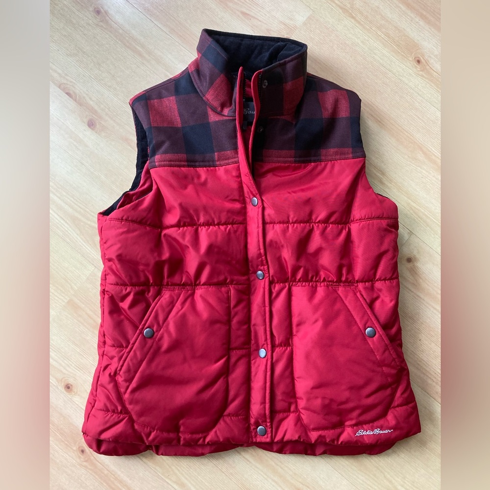 Women’s Large Eddie Bauer Red Buffalo Check Vest Like New